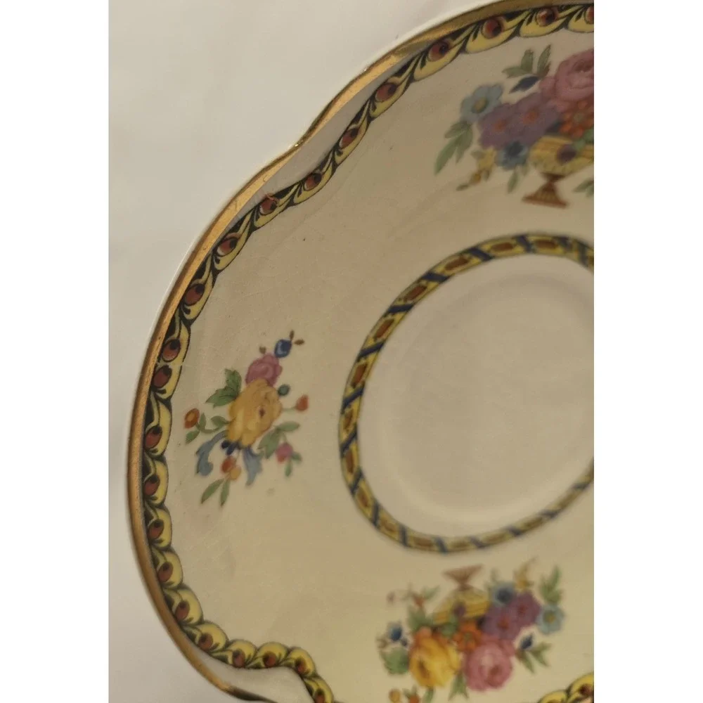 Vtg‎ 1940s - 50s Johnson Bros Pareek Saucer England Flowers Floral Gold